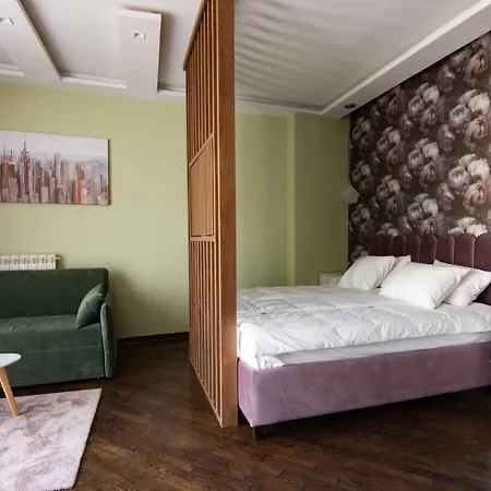 Square 6 * Белград