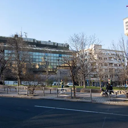 Апартаменты Square 6 *